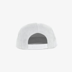 Boné five panel em veludo cinza claro - Traseiro